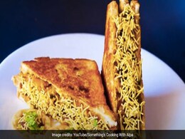 Watch: Love Chaat And Sandwiches? This Mumbai-Style Sev Puri Toast Combines Goodness Of Both   Watch: Love Chaat And Sandwiches? This Mumbai-Style Sev Puri Toast Combines Goodness Of Both