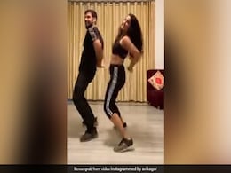 'बालिका वधू' की 'आनंदी' ने 'मिर्ची' गाने पर किया परफॉर्म, देखें Video 'बालिका वधू' की 'आनंदी' ने 'मिर्ची' गाने पर किया परफॉर्म, देखें Video
