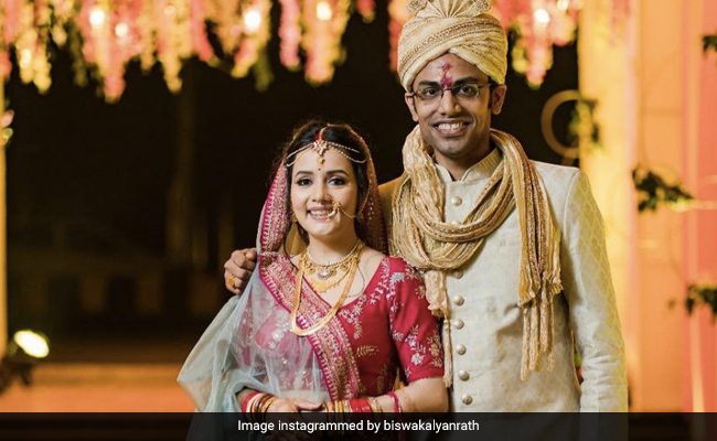 <i>Murder 2</i> Actress Sulagna Panigrahi And Comedian Biswa Kalyan Rath Are Now Married. See Pics