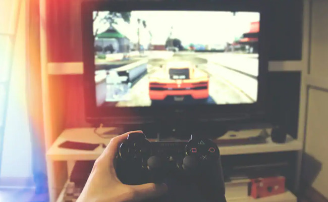 Centre's Advisory For Advertisers For Online Gaming, Fantasy Sports On TV