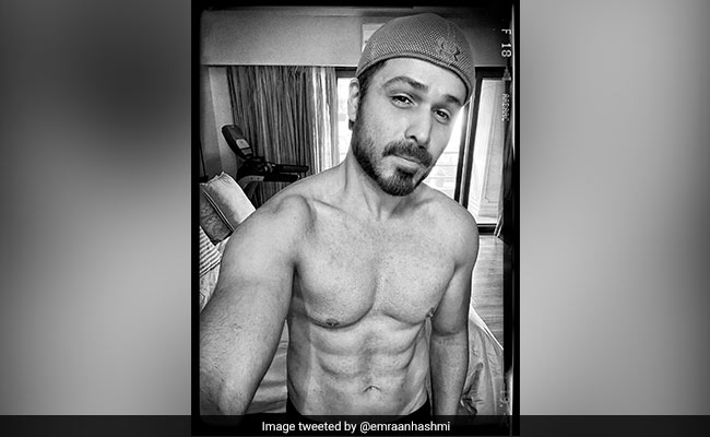 Emraan Hashmi का बटर चिकन खाने से हुआ ऐसा नुकसान, ट्विटर पर फोटो शेयर कर दी जानकारी