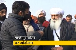 किसानों के हौसले के आगे ठंड भी बेअसर किसानों के हौसले के आगे ठंड भी बेअसर