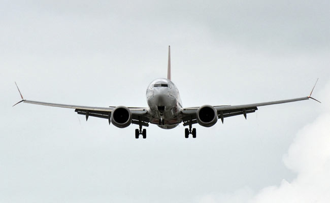 Air Canada Reroutes Boeing 737 MAX After Engine Problem