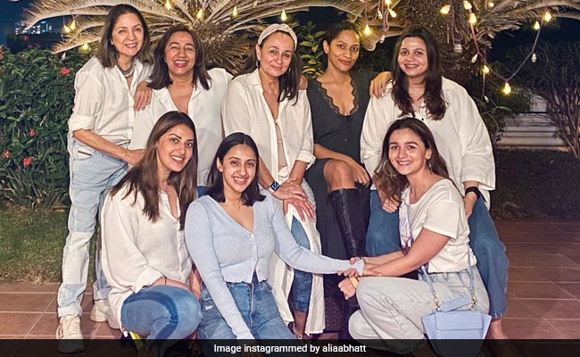 Inside Alia-Shaheen Bhatt, Masaba Gupta, Soni Razdan And Neena Gupta's Weekend Get-Together