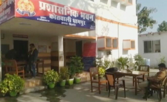 लड़की कहती रही "लव जिहाद" नहीं हुआ, पुलिस ने फिर भी लड़के को भेज दिया जेल