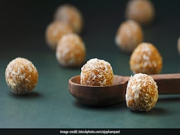 Weight Loss: फैट लॉस डाइट में प्रोटीन की मात्रा बढ़ाने के लिए फिटनेस ट्रेनर ने दी इन प्रोटीन बॉल्स के सेवन की सलाह! Weight Loss: फैट लॉस डाइट में प्रोटीन की मात्रा बढ़ाने के लिए फिटनेस ट्रेनर ने दी इन प्रोटीन बॉल्स के सेवन की सलाह!