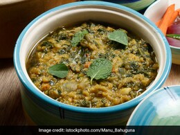 Watch: How To Make Winter-Special Palak Dal For A Wholesome Dinner