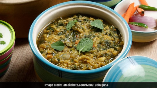 Palak Dal: डिनर में बनाएं स्वादिष्ट विंटर स्पेशल पालक दाल रेसिपी