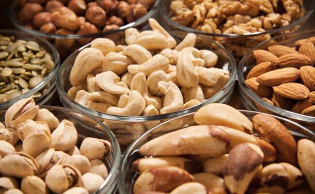 Dry Fruits For Healthy Digestion: पाचन तंत्र को मजबूत करने के लिए जबरदस्त हैं ये 5 ड्राई फ्रूट्स