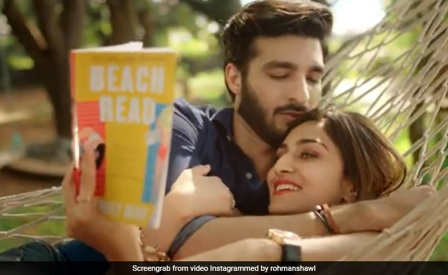 Sushmita Sen's Adorable Reaction To Boyfriend Rohman Shawl's New Song <i>Maula</i>