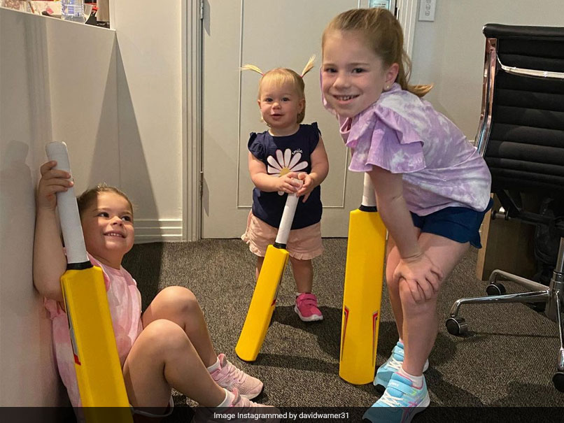 Australia vs India: David Warner Posts Adorable Picture Of Daughters Posing With Cricket Bats