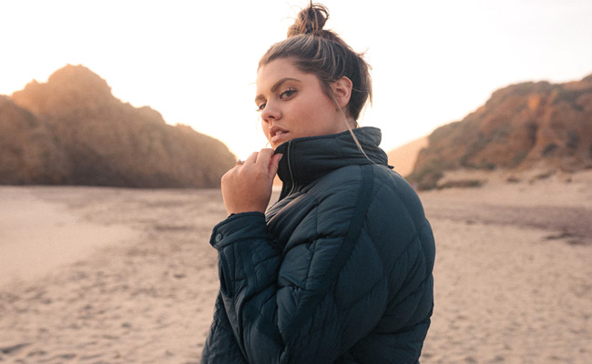 Chic Jackets And Sweatshirts That Will Ensure You Stay Super Warm