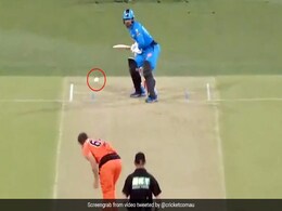 BBL 2020: राशिद खान ने हेलीकॉप्टर शॉट मार जड़े धुआंधार छक्के, देखता रह गया गेंदबाज़ - देखें Video BBL 2020: राशिद खान ने हेलीकॉप्टर शॉट मार जड़े धुआंधार छक्के, देखता रह गया गेंदबाज़ - देखें Video