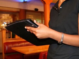 Viral Now: Couple Gives Huge Tip Of 810 Dollars To Restaurant Waitress