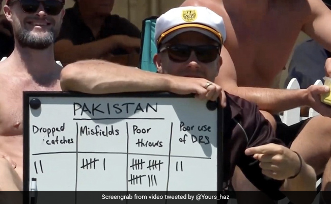 NZ Vs Pak: न्यूजीलैंड के फैन ने स्टेडियम में पाकिस्तान की फील्डिंग का उड़ाया मजाक, तो भारतीयों ने ऐसे किया Troll