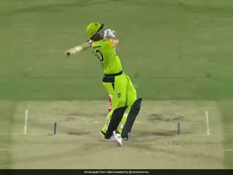 BBL 2020: Daniel Sams Smashes Four Sixes In An Over To Help Sydney Thunder Seal Remarkable Comeback. Watch