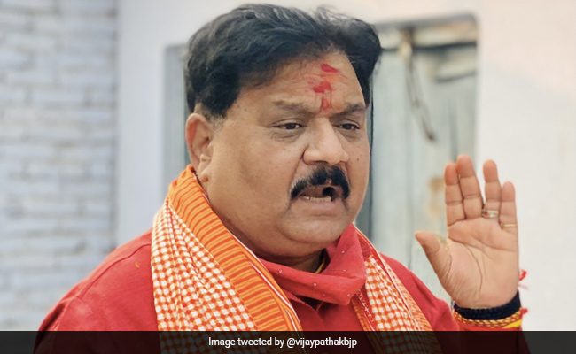 अखिलेश ने पंचायत चुनाव को लेकर सरकार पर लगाए आरोप, भाजपा ने किया पलटवार