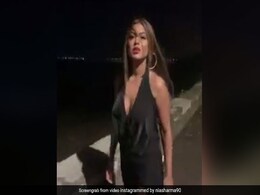 निया शर्मा ने ब्लैक आउटफिट में दिखाया ग्लैमरस अंदाज, Video किया शेयर निया शर्मा ने ब्लैक आउटफिट में दिखाया ग्लैमरस अंदाज, Video किया शेयर