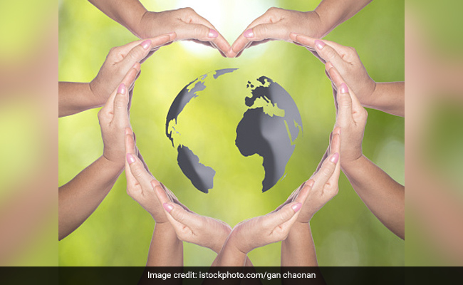 International Human Solidarity Day 2020: जानिए, क्यों मनाया जाता है अंतरराष्ट्रीय मानव एकजुटता दिवस ?