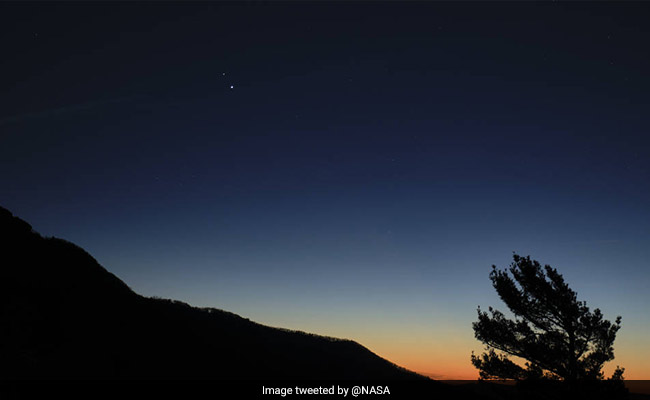 Jupiter, Saturn Closest Ever Tomorrow, First Time Since 1623