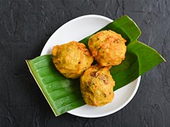 Indian Cooking Tips: How To Make Sukhiyan - An Irresistible South Indian Sweet Fritter (Recipe Inside) Indian Cooking Tips: How To Make Sukhiyan - An Irresistible South Indian Sweet Fritter (Recipe Inside)