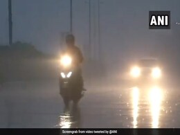 दिल्ली-NCR में बारिश ने बढ़ाई ठिठुरन, शीतलहर की चपेट में पूरा उत्तर भारत; कोहरे ने भी थामी रफ्तार दिल्ली-NCR में बारिश ने बढ़ाई ठिठुरन, शीतलहर की चपेट में पूरा उत्तर भारत; कोहरे ने भी थामी रफ्तार