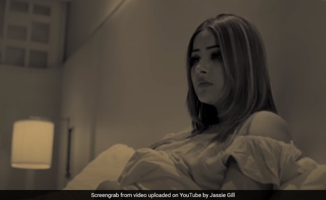 Shehnaaz Gill के पंजाबी सॉन्ग 'कह गई सॉरी' का धमाल, 2 करोड़ से ज्यादा बार देखा गया Video