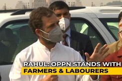 Congress March To President Stopped, Priyanka Gandhi Briefly Detained Congress March To President Stopped, Priyanka Gandhi Briefly Detained