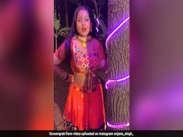 Bhojpuri एक्ट्रेस अंजना सिंह ने शहनाज गिल के गाने 'शोना शोना' पर किया बेहतरीन डांस, देखें Video Bhojpuri एक्ट्रेस अंजना सिंह ने शहनाज गिल के गाने 'शोना शोना' पर किया बेहतरीन डांस, देखें Video