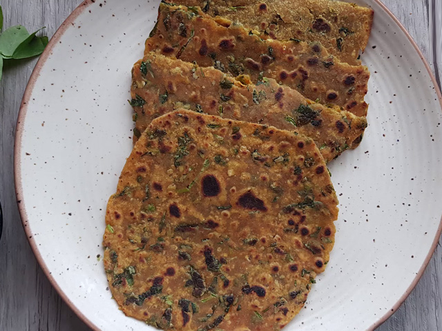 How To Make Methi Thepla | Easy Methi Thepla Recipe Video