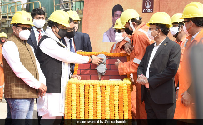 Dharmendra Pradhan Dedicates Bengal's First Oil And Gas Reserve To Nation