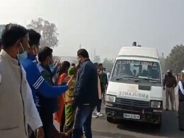 Bharat Bandh Protesters Allow Ambulance, Highways Blocked: Watch Bharat Bandh Protesters Allow Ambulance, Highways Blocked: Watch