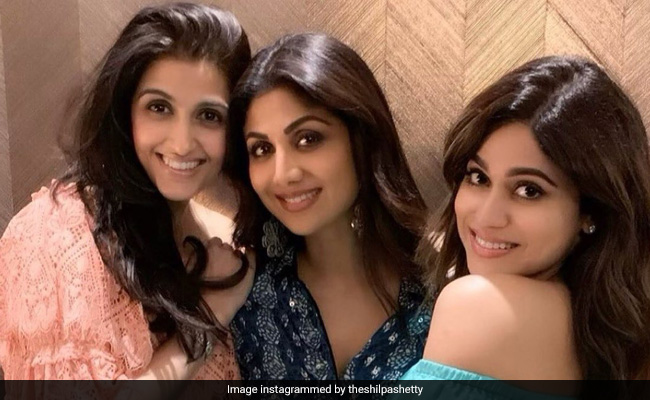 Trending: Shilpa Shetty's Pic With The "<I>Anmol Ratan</i>" Of Her Life