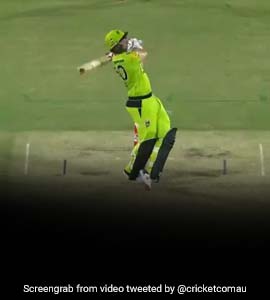 Watch: Sams Smashes 4 Sixes In An Over As Sydney Thunder Win Thriller