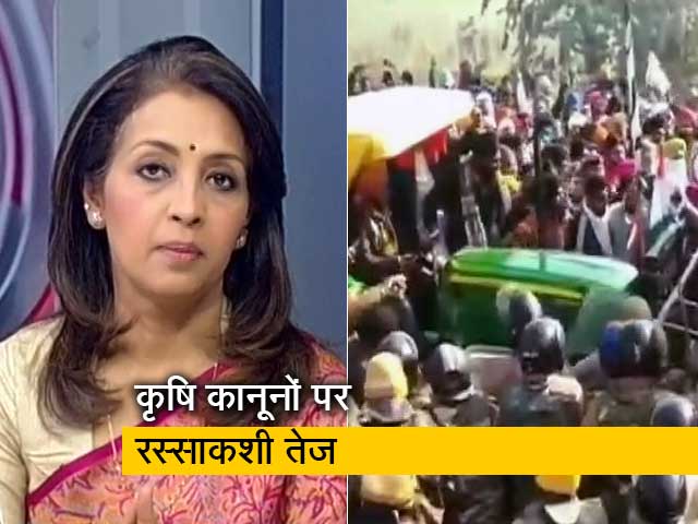 देस की बात : कृषि कानूनों के समर्थन और विरोध में जोर आजमाइश तेज