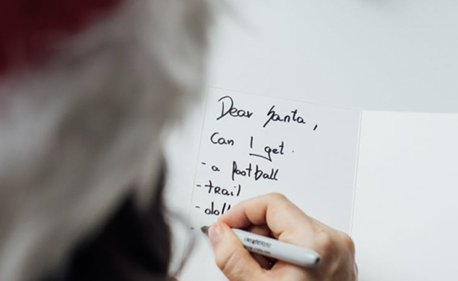 "I Deserve Coal": 9-Year-Old's Hilarious Letter To Santa Claus Is Winning Hearts