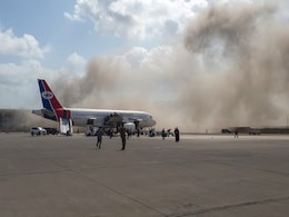 26 Killed In Yemen Airport Blasts After Arrival Of New Government 26 Killed In Yemen Airport Blasts After Arrival Of New Government