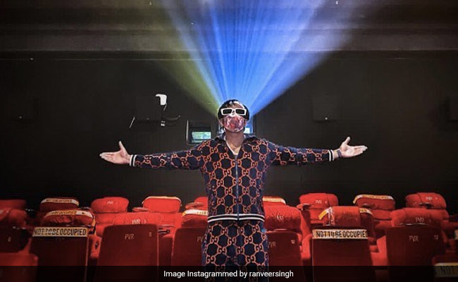 Ranveer Singh Marks 10 Years In Bollywood By Returning To "The Sacred Chamber Of Dreams"