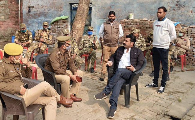 किसानों के 'भारत बंद' में हिस्सा लेने जा रहे भीम आर्मी चीफ चंद्रशेखर को UP पुलिस ने हिरासत में लिया