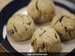 बिना ओवन के घर पर आसानी से बनाएं आटा बिस्किट, सेलिब्रिटी शेफ कुणाल से सीखें रेसिपी बिना ओवन के घर पर आसानी से बनाएं आटा बिस्किट, सेलिब्रिटी शेफ कुणाल से सीखें रेसिपी