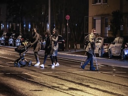 Mass Evacuation In Germany's Frankfurt After World War 2 Bomb Found Mass Evacuation In Germany's Frankfurt After World War 2 Bomb Found