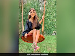 निया शर्मा ने ब्लैक आउटफिट में ग्लैमरस अंदाज में कराया फोटोशूट, देखें Photos निया शर्मा ने ब्लैक आउटफिट में ग्लैमरस अंदाज में कराया फोटोशूट, देखें Photos