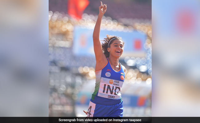 Taapsee Pannu, "Half Way Through The Finish Mark," Shares Another <i>Rashmi Rocket</i> Update
