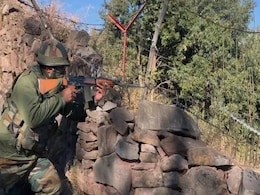 पाकिस्तानी सैनिकों ने LOC पर संघर्ष विराम का किया उल्लंघन पाकिस्तानी सैनिकों ने LOC पर संघर्ष विराम का किया उल्लंघन