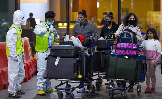 नए कोरोना स्ट्रेन पर केंद्र की SOP : संक्रमितों के लिए अलग होगा आइसोलेशन वॉर्ड