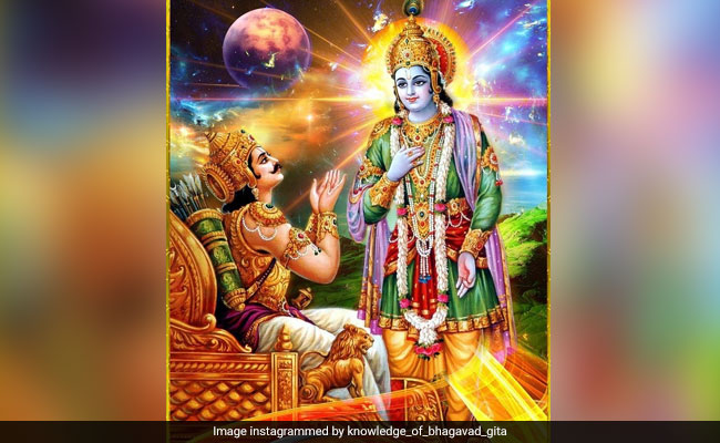 Gita Jayanti 2020: 25 दिसंबर को है गीता जयंती, जानिए कैसे हुआ श्रीमद्भगवद्गीता का जन्म ?