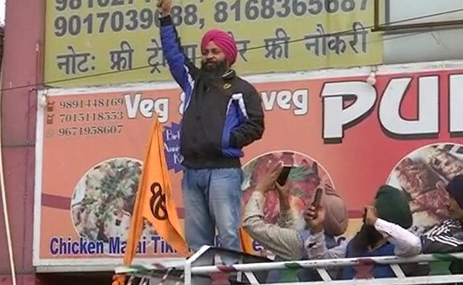 Farmer Protest Highlights: "Will March Into Delhi On January 26 If Demands Not Met," Say Protesting Farmers