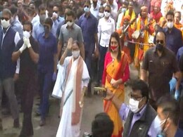 TMC मना रही स्थापना के 23 साल, ममता ने कहा- 'मां-माटी-मानुष और कार्यकर्ताओं को दिल से धन्यवाद' TMC मना रही स्थापना के 23 साल, ममता ने कहा- 'मां-माटी-मानुष और कार्यकर्ताओं को दिल से धन्यवाद'