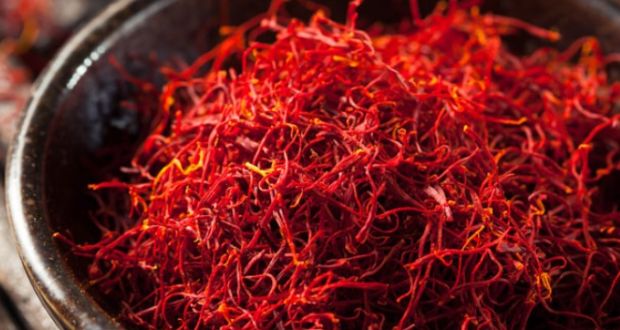Saffron For Digestion: पाचन की समस्या से हैं परेशान तो केसर का करें सेवन, ये हैं अन्य लाभ
