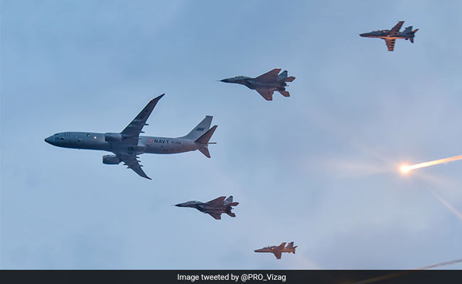 Indian Navy Day 2020 Wishes: भारतीय नौसेना दिवस पर इन Whatsapp Messages, Quotes, Images से लोगों को दें बधाई